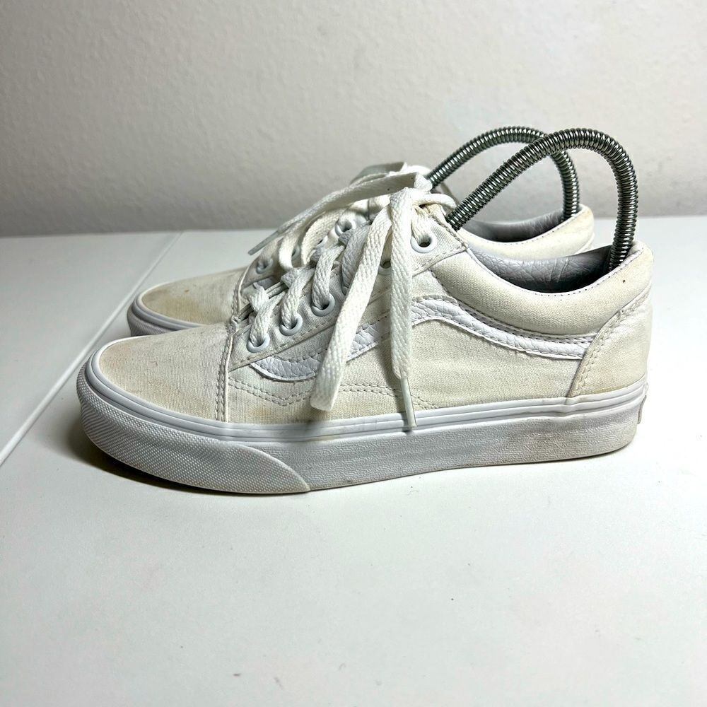 Vans White Old Skool Low Top Lace Up Mens Size 4.5 Womens Size 6